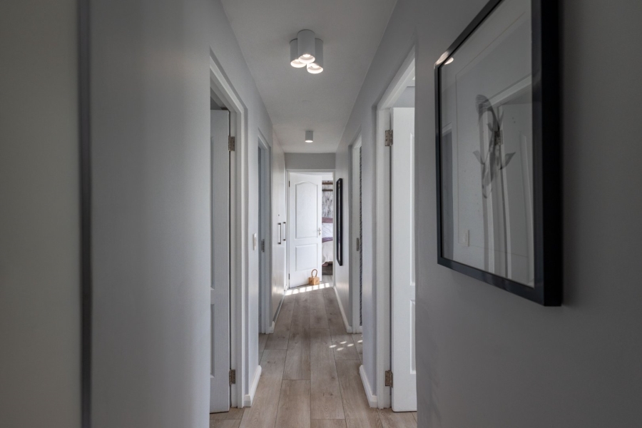 3 Bedroom Property for Sale in Bowtie Western Cape